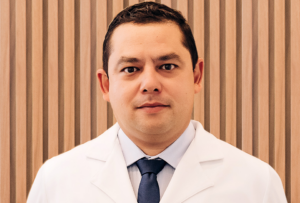 Dr. Thiago Seiji Carvalho da Silveira